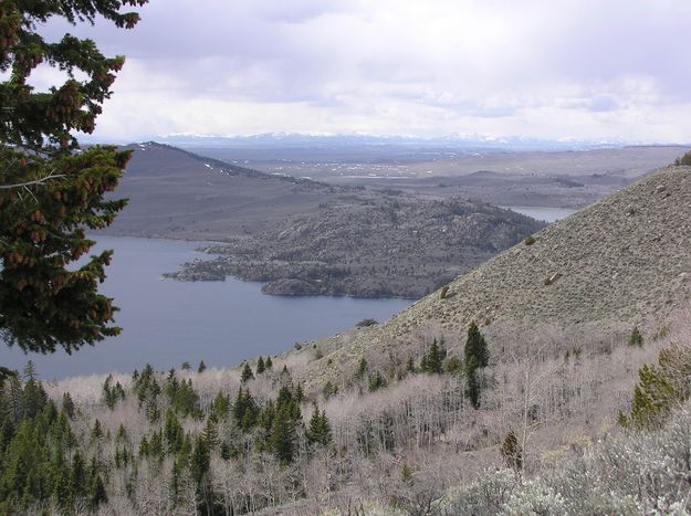 Vista of Fremont and Soda Lake. Photo by Pinedale Online.