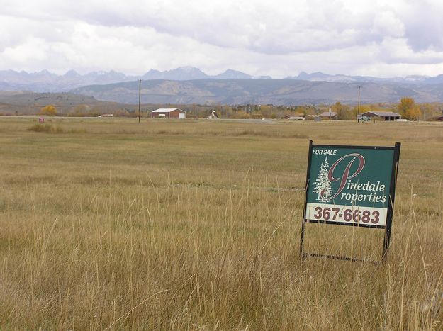 Hwy 191 frontage. Photo by Pinedale Online.