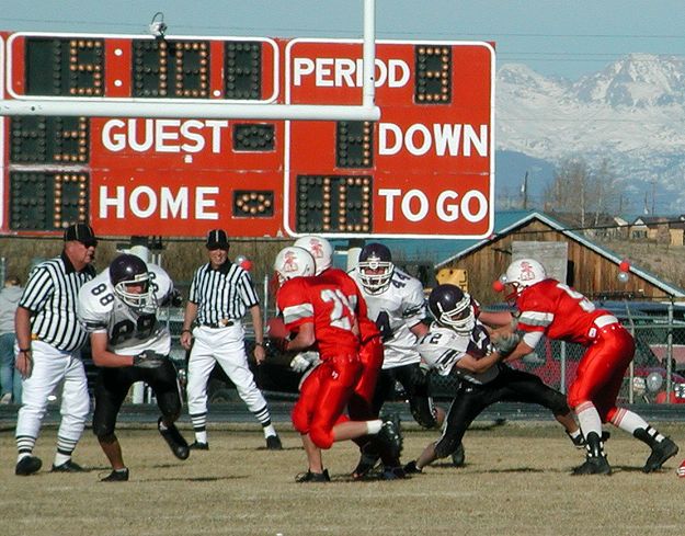 Pitch Left. Photo by Pinedale Online.