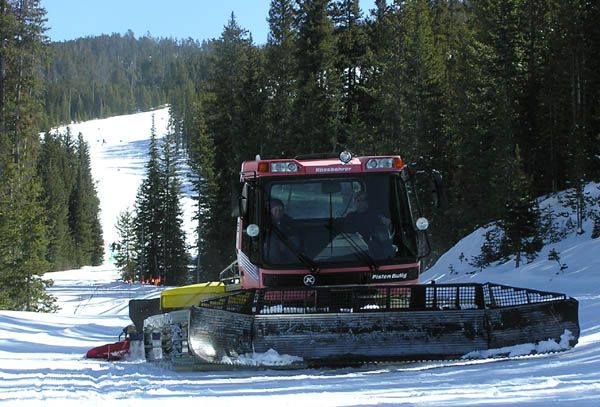 Giving Sunny a ride back. Photo by Pinedale Online.