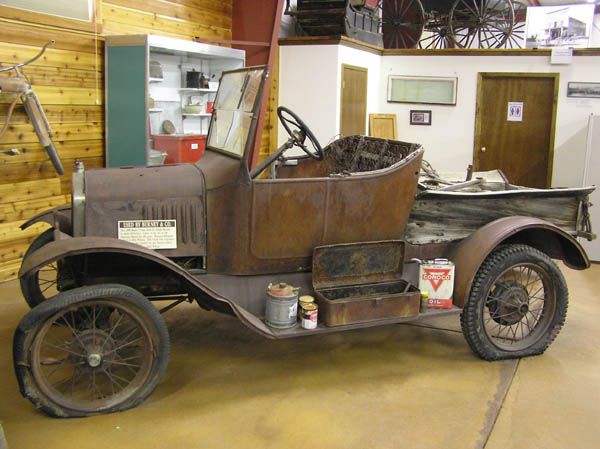 Burney Delivery Truck. Photo by Pinedale Online.