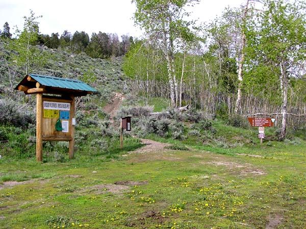 Scab Creek Trailhead. Photo by Pinedale Online.