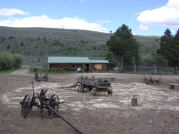 Hatchet Jack Saloon. Photo by Pinedale Online.