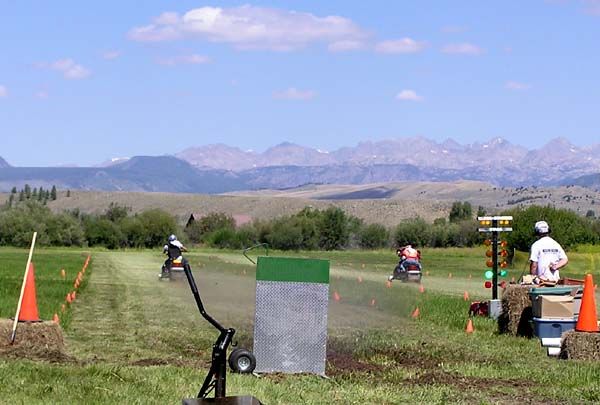 Headed down the track. Photo by Dawn Ballou, Pinedale Online.