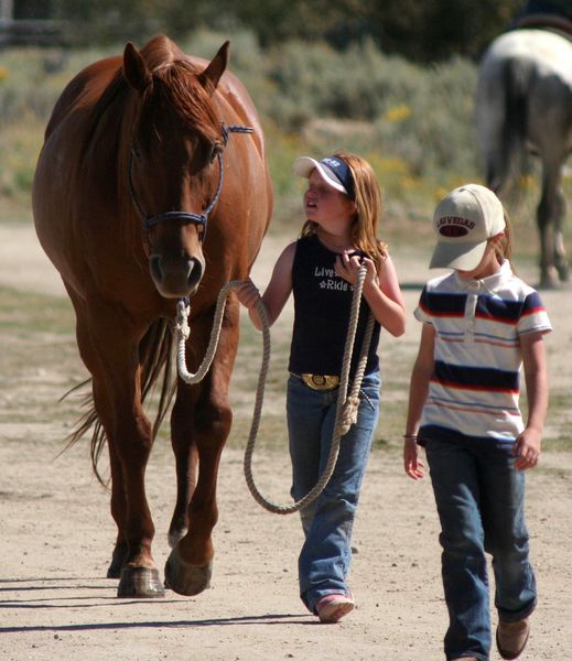 Helping Hand. Photo by Pinedale Online.