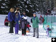 Korfanta Spectators. Photo by Dawn Ballou, Pinedale Online.