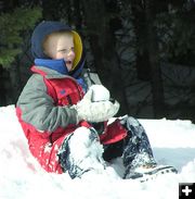 Throwing Snowballs. Photo by Dawn Ballou, Pinedale Online.