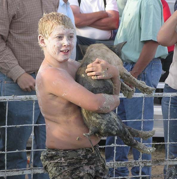 Greased Pig Contest. Photo by Dawn Ballou, Pinedale Online.