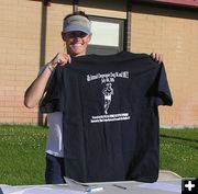 Chuggers t-shirt. Photo by Dawn Ballou, Pinedale Online.
