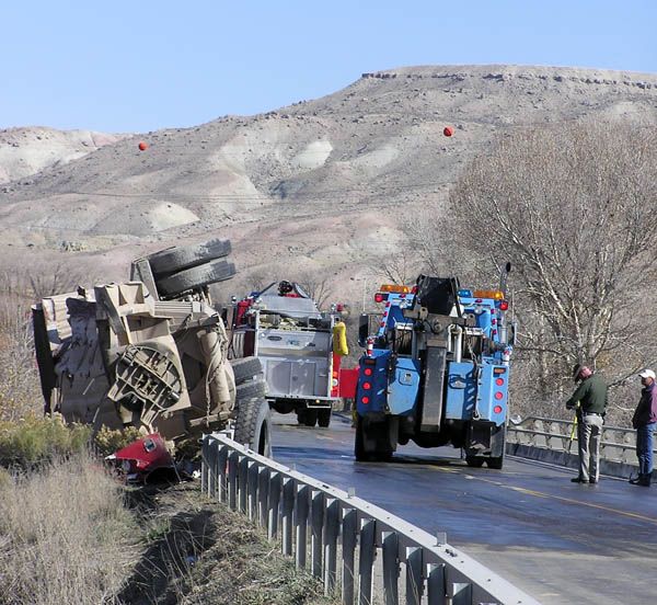 Truck accident on bridge. Photo by Dawn Ballou, Pinedale Online.
