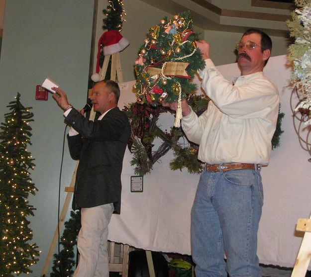 Jay Fear and Charlie Lopman. Photo by Dawn Ballou, Pinedale Online.
