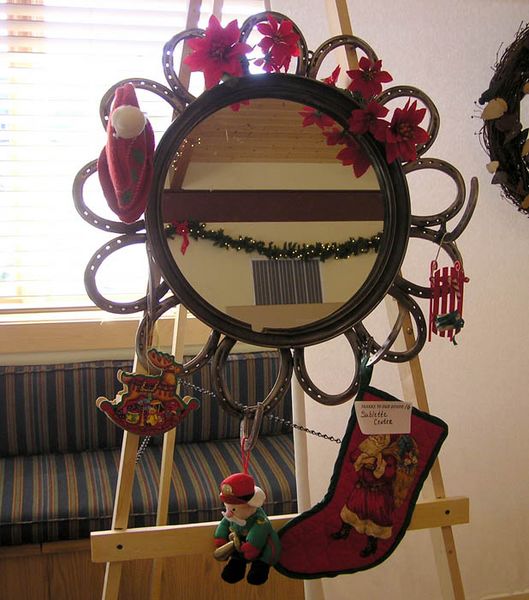 Sublette Center Horseshoe Wreath. Photo by Dawn Ballou, Pinedale Online.