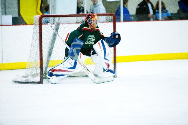 Pinedale Bantam Goalie. Photo by Tara Bolgiano, Blushing Crow Photography.