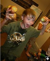 Bobbing for Apples. Photo by Pam McCulloch.