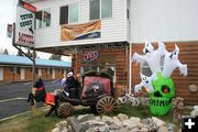 Halloween Scene. Photo by Dawn Ballou, Pinedale Online.