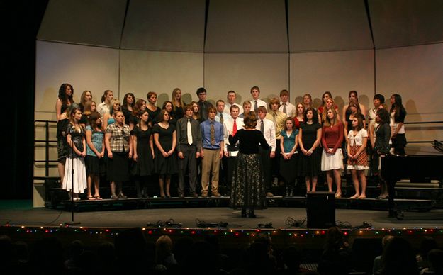 High School Choir. Photo by Pam McCulloch, Pinedale Online.