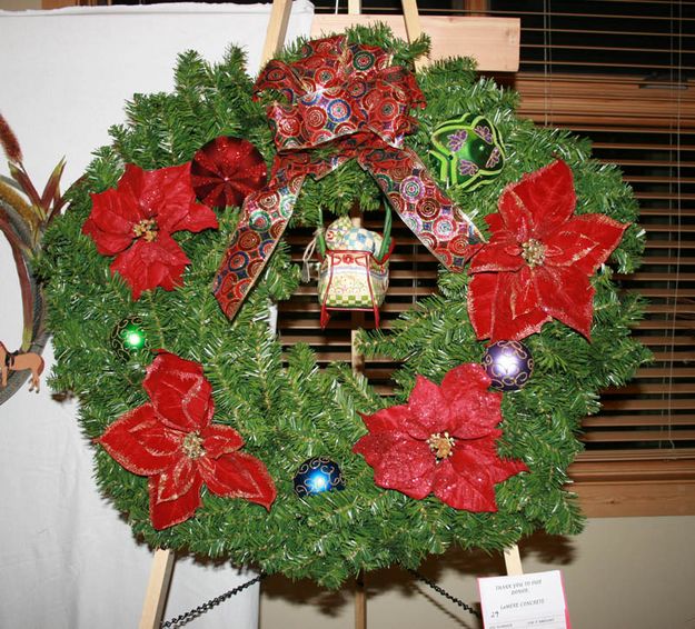 LaMere Concrete Wreath. Photo by Dawn Ballou, Pinedale Online.