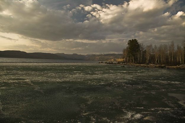 Sandy Beach - Fremont Lake. Photo by Dave Bell.