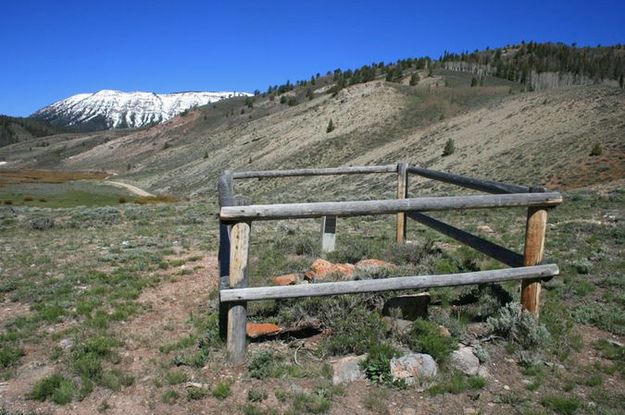 Through the Wyoming Range. Photo by Dawn Ballou, Pinedale Online.