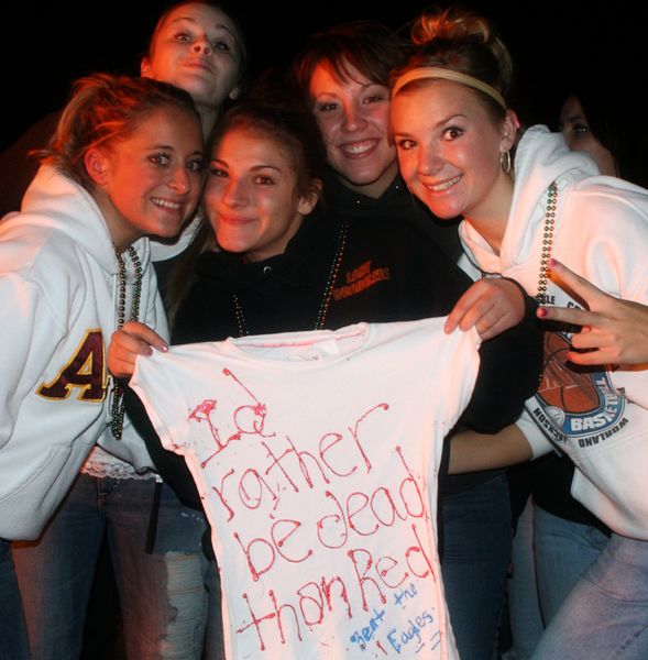 Lady Wranglers. Photo by Pam McCulloch, Pinedale Online.