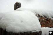 Snow on fencepost. Photo by Dawn Ballou, Pinedale Online.