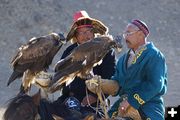 Conversation. Photo by Cat Urbigkit, Pinedale Online.