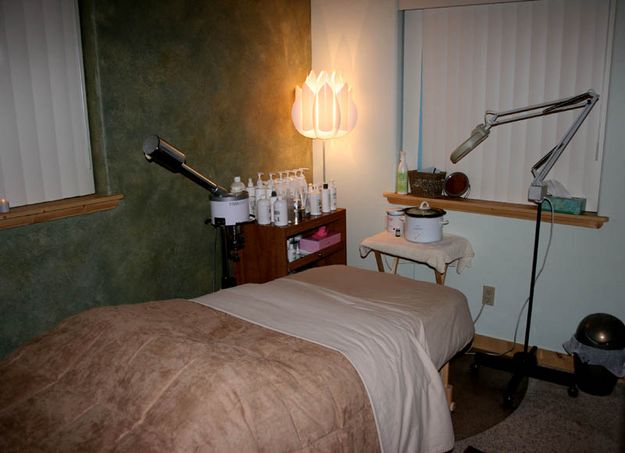 Skin Care Specialists. Photo by Dawn Ballou, Pinedale Online.