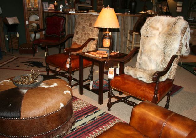 Rustic furniture. Photo by Dawn Ballou, Pinedale Online.