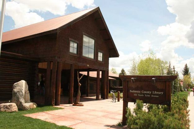 Sublette County Library. Photo by Dawn  Ballou, Pinedale Online.