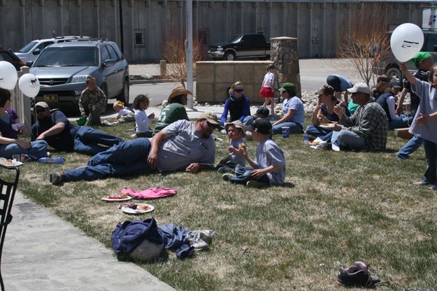 Lounging on the Lawn. Photo by Pam McCulloch, Pinedale Online.