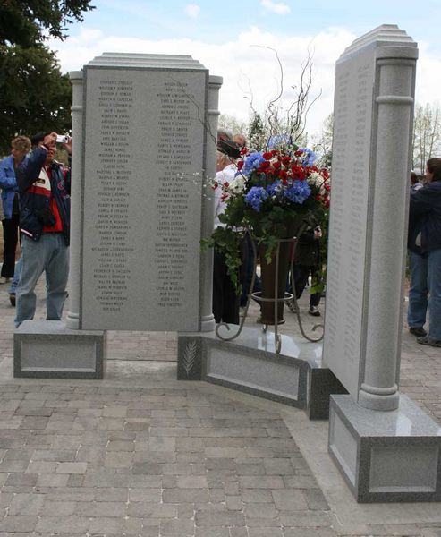 Name Panels. Photo by Dawn Ballou, Pinedale Online.