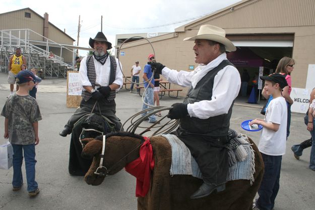 Cowboys. Photo by Pam McCulloch, Pinedale Online.