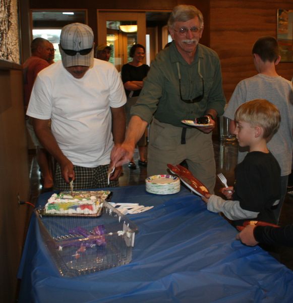 Ice Cream & Cake. Photo by Pam McCulloch, Pinedale Online.