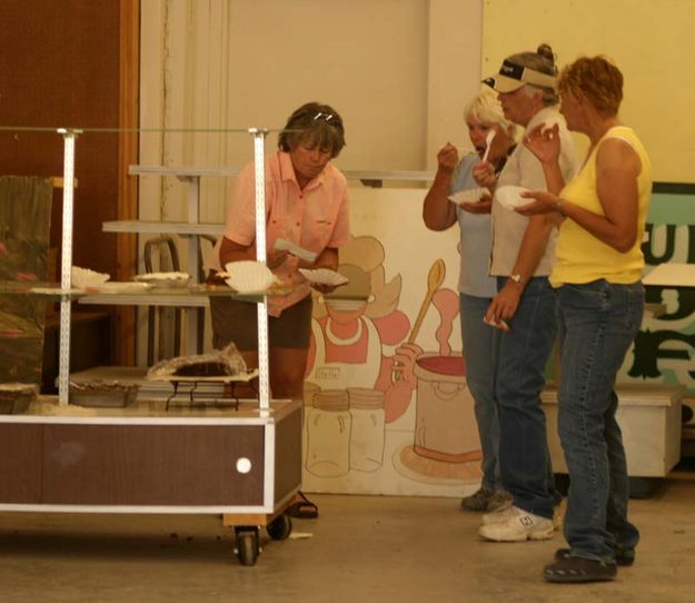 Chocolate Bake-off contest. Photo by Dawn Ballou, Pinedale Online.