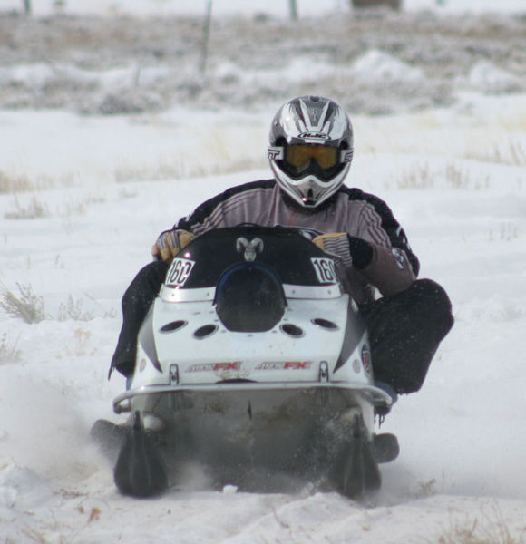 No room for knees. Photo by Dawn Ballou, Pinedale Online.