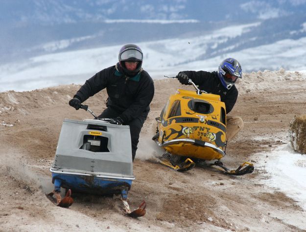 Running close. Photo by Clint Gilchrist, Pinedale Online.