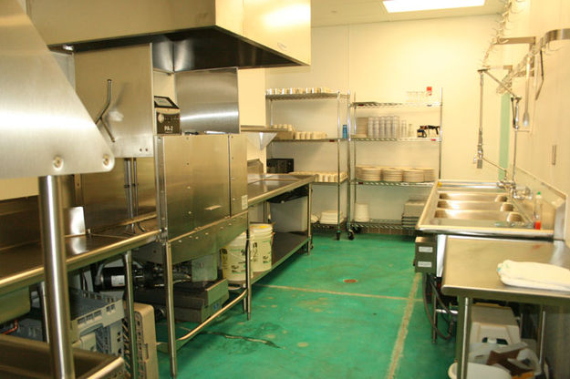 Dish Washing Room. Photo by Dawn Ballou, Pinedale Online.