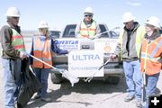 Cleanup Crew. Photo by Mari Muzzi, Sublette Examiner..