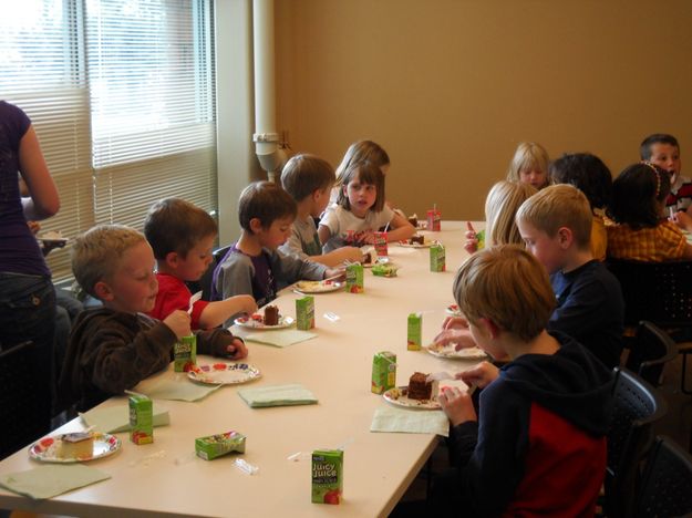 Eating Cake. Photo by Pinedale Afterschool.