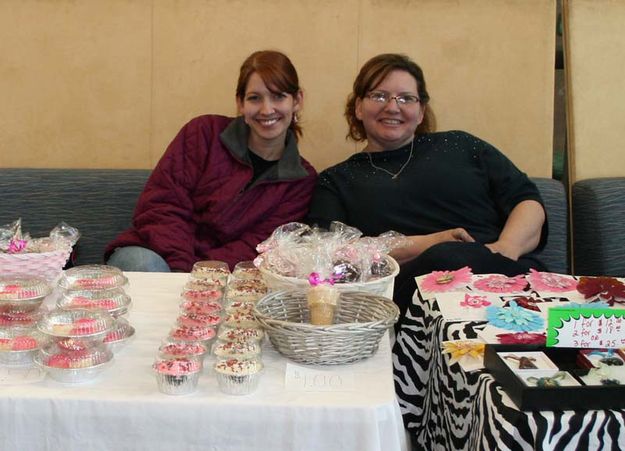 Amanda and Mary. Photo by Dawn Ballou, Pinedale Online.