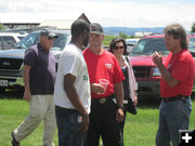 Chatting. Photo by Bill Winney.