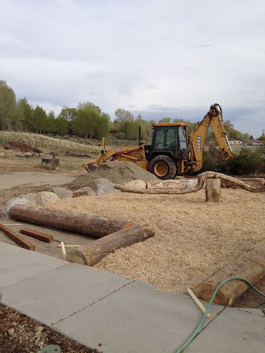 Landscape work. Photo by Ana Cuprill.