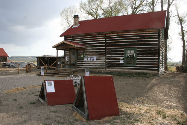 Interpretive signs. Photo by Dawn Ballou, Pinedale Online.