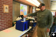 Casting his vote. Photo by Dawn Ballou, Pinedale Online.