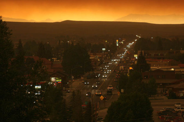 Thursday smoke in Pinedale. Photo by Dawn Ballou, Pinedale Online.