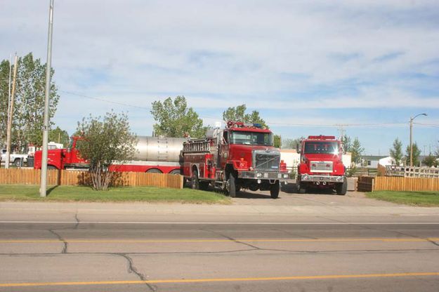 Across the street. Photo by Dawn Ballou, Pinedale Online.