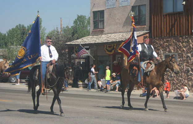 Dan Budd & Gordon Mickelson. Photo by Pinedale Online.