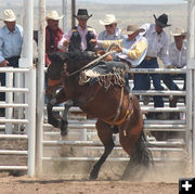 Saddle Bronc. Photo by Pinedale Online.