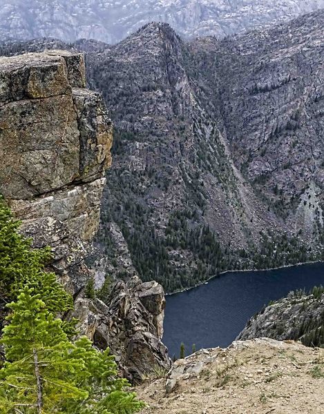 Sacred Rim. Photo by Dave Bell.