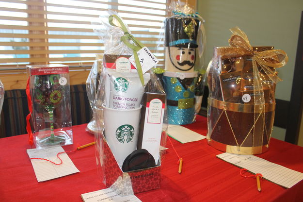 Gift Baskets. Photo by Dawn Ballou, Pinedale Online.